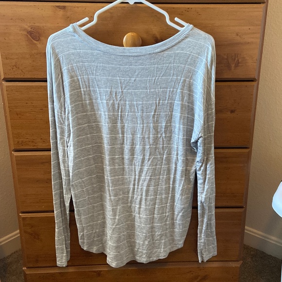 Mossimo gray stripped shirt - Picture 2 of 2